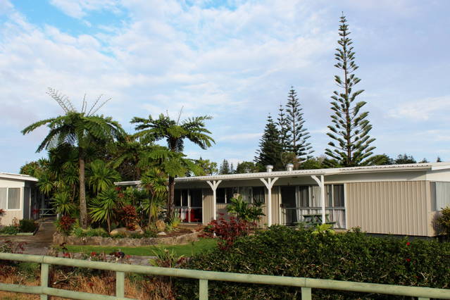 Manmanning ACT Accommodation QLD