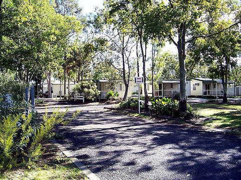 Highway Tourist Village - Accommodation QLD 3