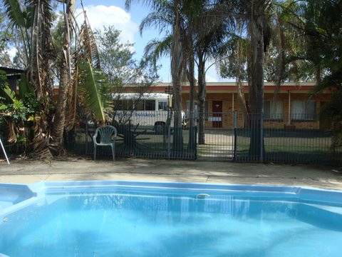 Hilldrop Motor Inn - Accommodation QLD 0