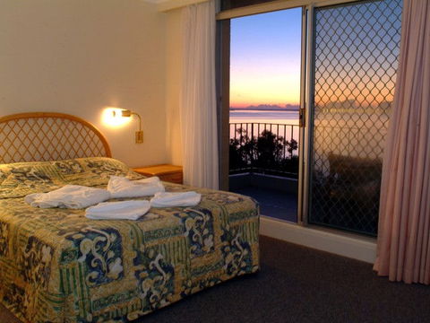 Ibis Styles Salamander Shores - Accommodation QLD 0