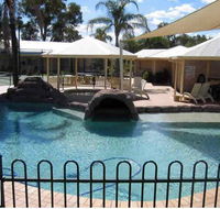 Jolly Swagman Motor Inn - Accommodation QLD