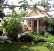 Kemeys Mountain Hideaway - Accommodation QLD
