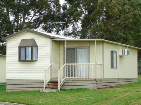 Lake Burrumbeet Caravan Park - Accommodation QLD 0
