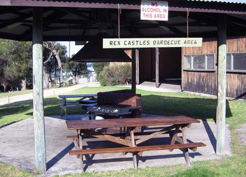 Lake Tyers Camp & Caravan Park - Accommodation QLD 1