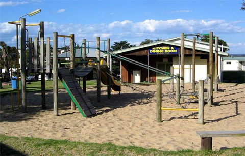 Lake Tyers Camp & Caravan Park - Accommodation QLD 4