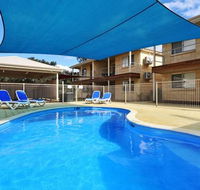 Lakeside Holiday Apartments - Accommodation QLD