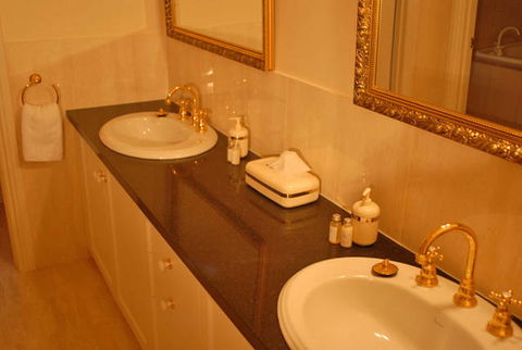 Ledcourt Waters - Accommodation QLD 7