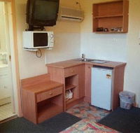 Lodge Motel - Accommodation QLD