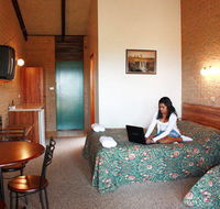 Lookout Motor Inn - Accommodation QLD