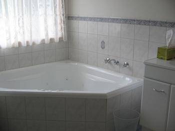 Glenburnie SA Accommodation QLD