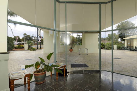 McNevins Tamworth Motel - Accommodation QLD 2