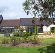 Mick O'Sheas Irish Pub Motel - Accommodation QLD