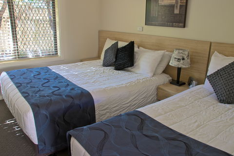Motel Grande - Accommodation QLD 0