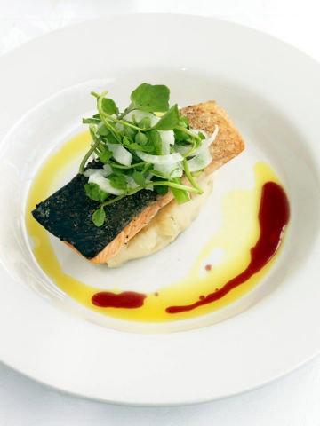 Newport Mirage Hotel - Accommodation QLD 1