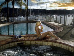 Newport Mirage Hotel - Accommodation QLD 4