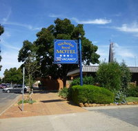 Nicholas Royal Motel - Accommodation QLD