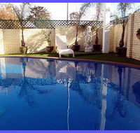 NOAH'S Mid City Motor Inn - Accommodation QLD
