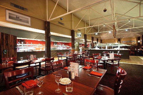 Outback Pioneer Hotel - Accommodation QLD 7