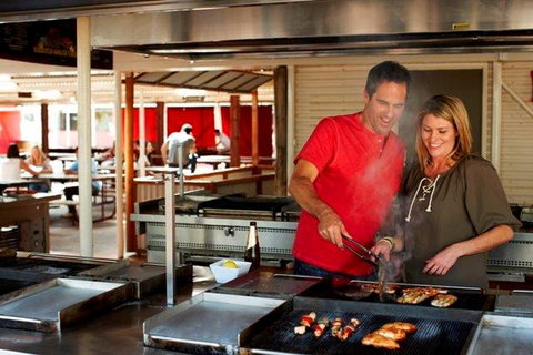 Outback Pioneer Hotel - Accommodation QLD 9