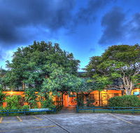 Paradise Hotel  Resort - Accommodation QLD