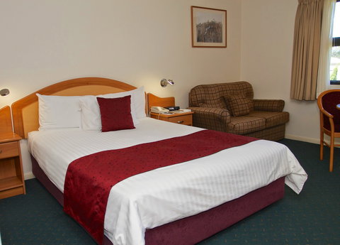 Pegasus Motor Inn - Accommodation QLD 5
