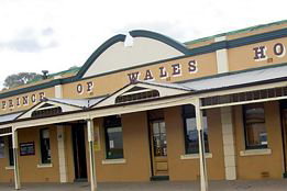 Prince Of Wales Hotel - Accommodation QLD 2