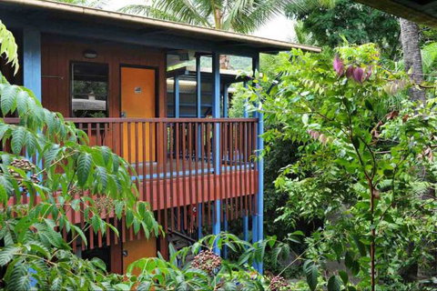 Airlie Beach Magnums Backpackers - Accommodation QLD 3