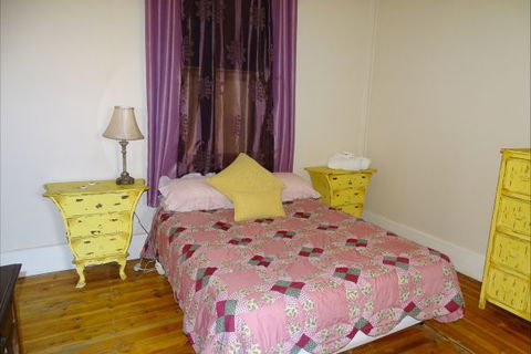 Silver Hill Townhouse - Accommodation QLD 6