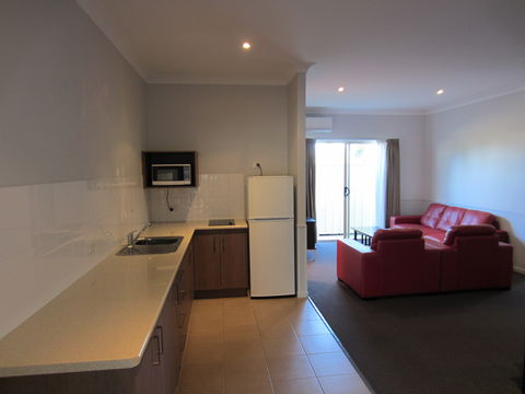 Roma Inland Motor Inn - Accommodation QLD 0