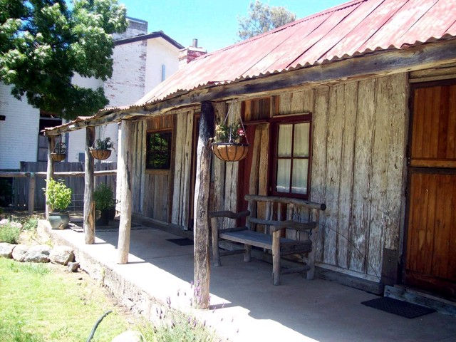Cook ACT Accommodation QLD