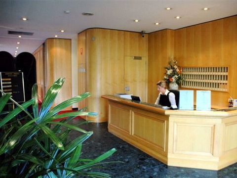 Sandown Regency & Serviced Apartments - Accommodation QLD 1