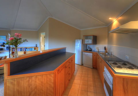 Shearwater Scenic Villas - Accommodation QLD 4