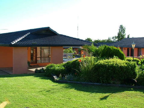 Stagecoach Inn Motel - Accommodation QLD 0