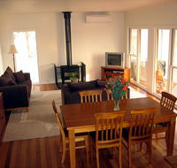 Strath Valley View B and B - Accommodation QLD