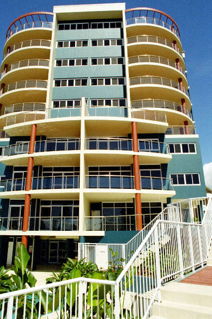 Sunrise Apartments Tuncurry - Accommodation QLD 1