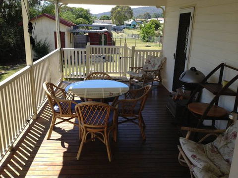 Tenterfield Luxury Historic C1895 Cottage - Accommodation QLD 2