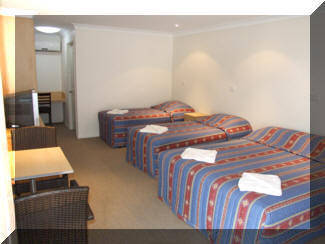 Tenterfield Tavern & Motor Inn - Accommodation QLD 0