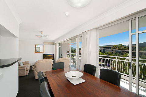 The Atrium Resort - Accommodation QLD 3