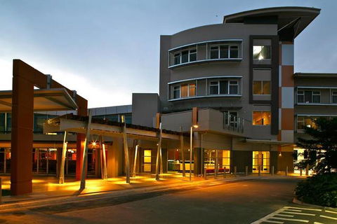 The Colmslie Hotel Suites & Conference Centre - Accommodation QLD 4