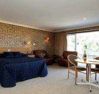 Hermitage Campbelltown - Accommodation QLD