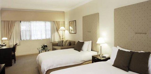 The Hills Lodge Hotel & Spa - Accommodation QLD 3