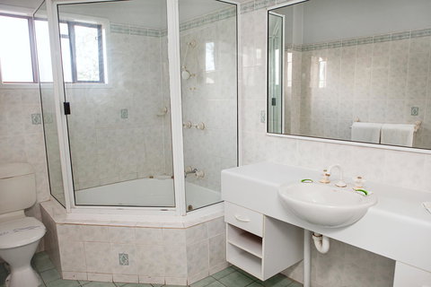 Townview Motel - Accommodation QLD 4