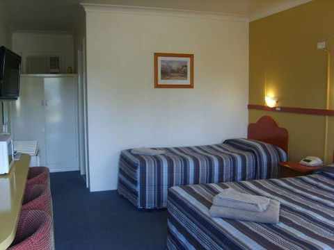 Valley View Motel - Accommodation QLD 0