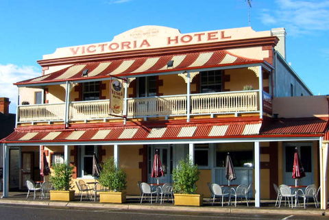 Victoria Hotel - Accommodation QLD 1