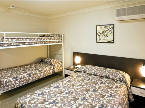 Wesley Lodge - Accommodation QLD 2