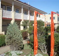 Baywatch Manor Augusta YHA - Accommodation QLD