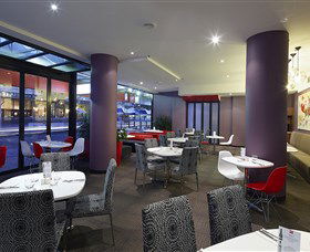 Ibis Hotel Perth - Accommodation QLD 2