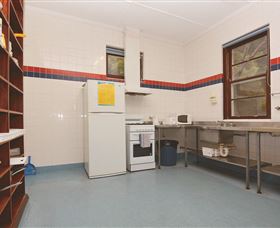 Kingstown Barracks Hostel - Accommodation QLD 3