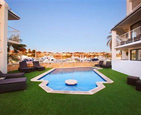 Pier 21 Apartment Hotel - Accommodation QLD 2