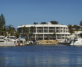Pier 21 Apartment Hotel - Accommodation QLD 3
